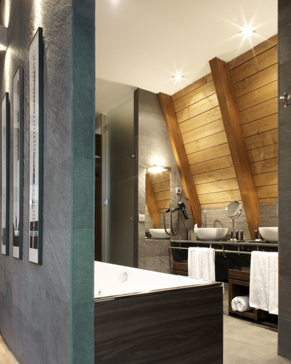 Bathroom 5, Hotel AC Baqueira Ski Resort, Autograph Collection, Lleida