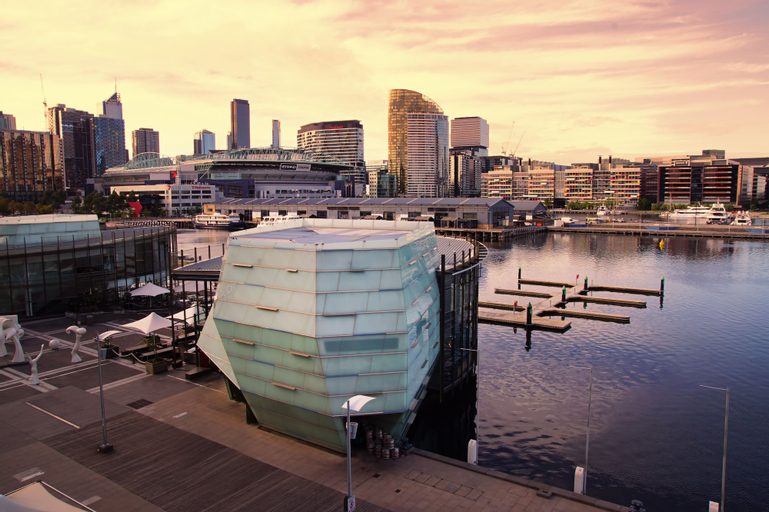 Exterior & Views 2, Accent Accommodation at Docklands Melbourne, Melbourne