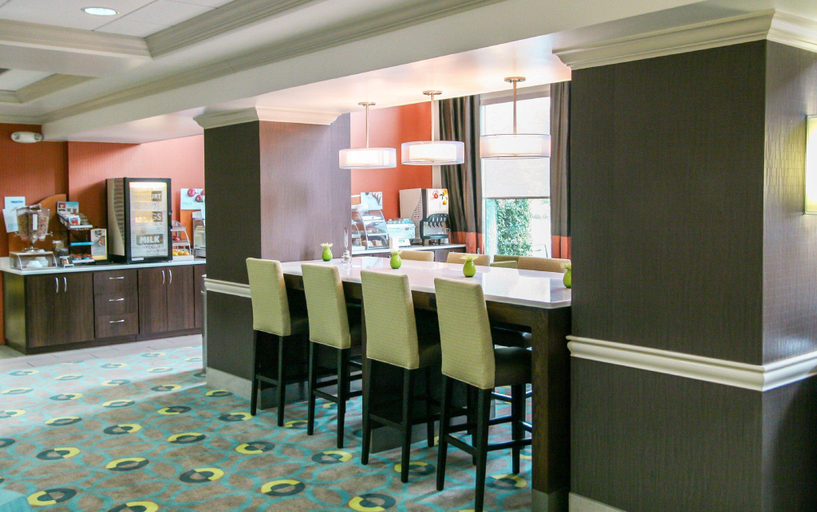 Food & Drinks 5, Holiday Inn Express Vicksburg By IHG, Warren