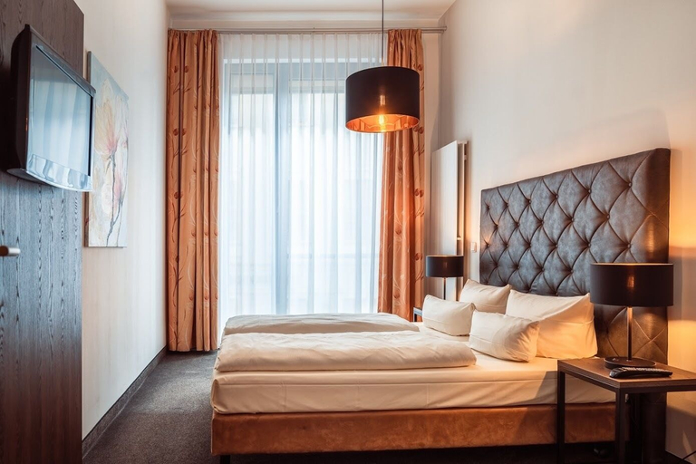 Bedroom 3, Aparthotel Neumarkt, Dresden