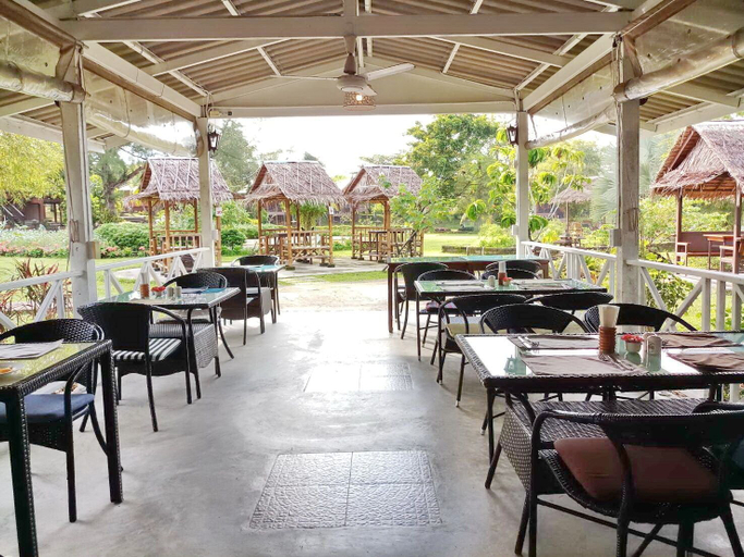Food & Drinks 4, Villa Warin Khao Lak, Takua Pa