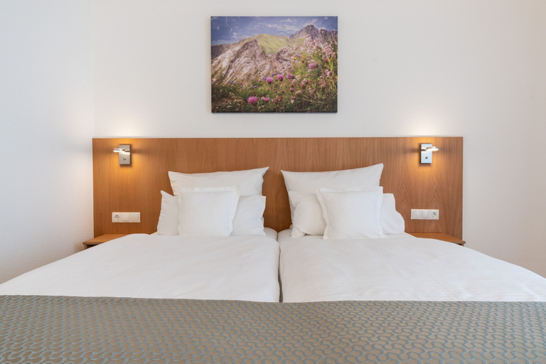Bedroom 3, Hotel Elysee, Offenbach