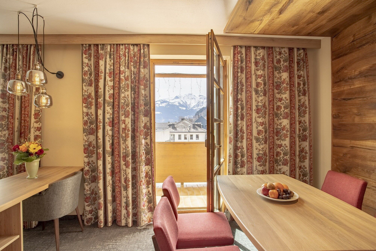 Bedroom 3, Neue Post, Zell am See