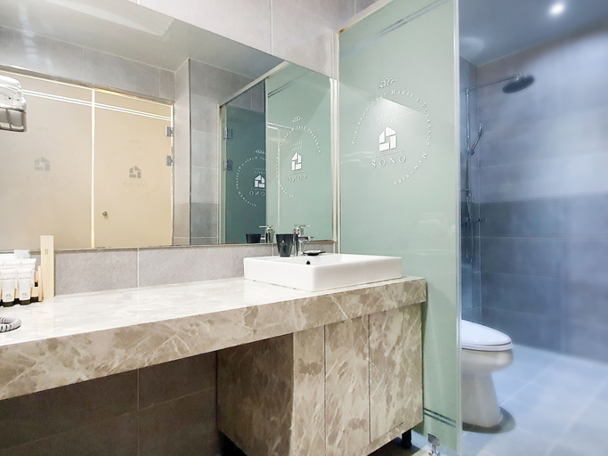 Bathroom 5, Sono Business Hotel, Buk