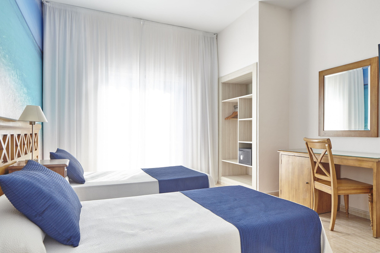Bedroom 4, Hostal Mar y Huerta, Baleares