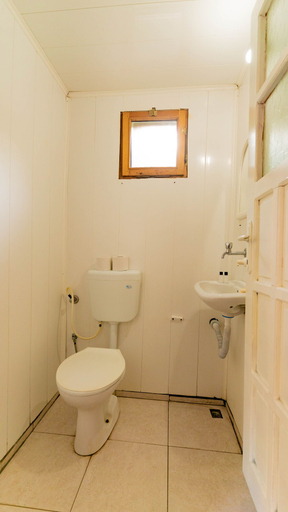 Bathroom 5, Turkmen Tree Houses, Kemer