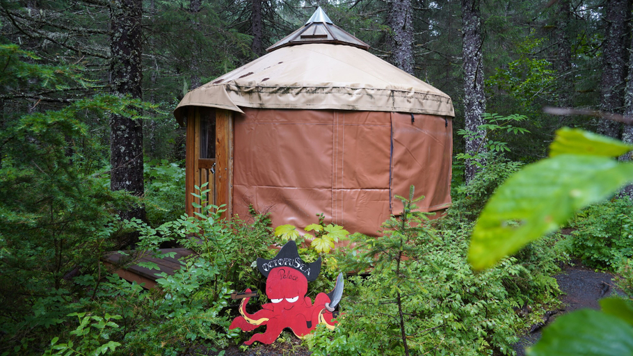 Others 5, Nauti Otter Inn and Yurt Village, Kenai Peninsula