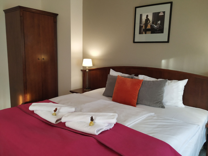 Bedroom 4, Hotel Stare Miasto Old Town, Poznań City