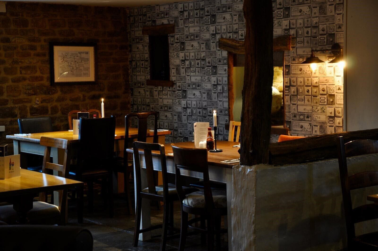 Food & Drinks 4, The Hollybush Inn, Warwickshire