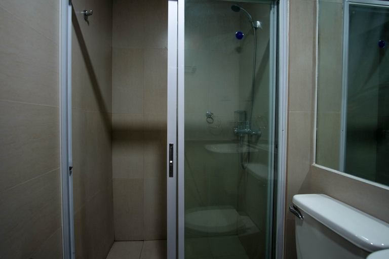 Bathroom 4, SR Vacation Rental - Spianada Residential Condominium, Cebu City