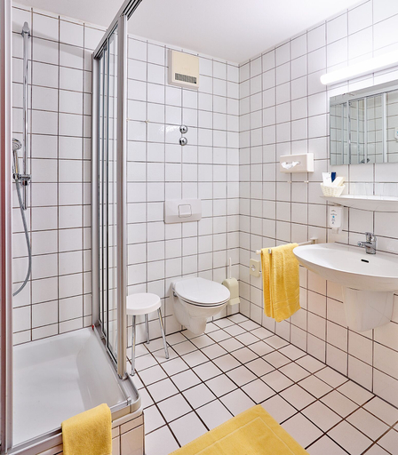 Bathroom 5, Hotel Merian Rothenburg, Ansbach