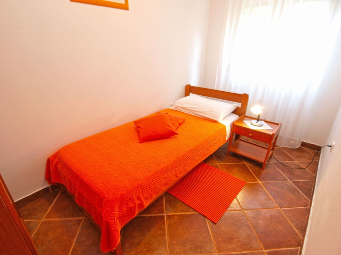 Bedroom 2, Apartment 446, Fažana