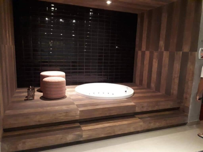 Bathroom 2, my way s flats, Fortaleza
