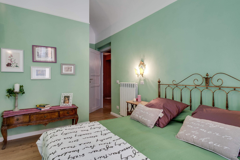 Bedroom 2, femasuites, Rome