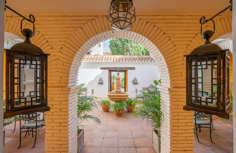 Exterior & Views 2, LA TARTANA HOTEL BOUTIQUE, Granada