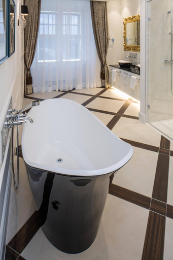 Bathroom 3, Schloß Schönbrunn Grand Suite, Wien