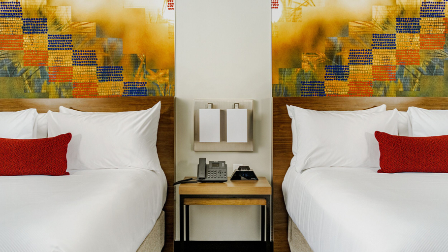 Bedroom 5, Lucky Star Casino Hotel & Convention Center, Blaine