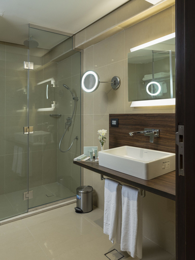 Bathroom 4, Retaj Inn Al Wakrah, Al Wakrah