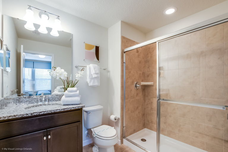 Bathroom 3, 5bed 5Ba Villa Game Room Pool Spa, Osceola