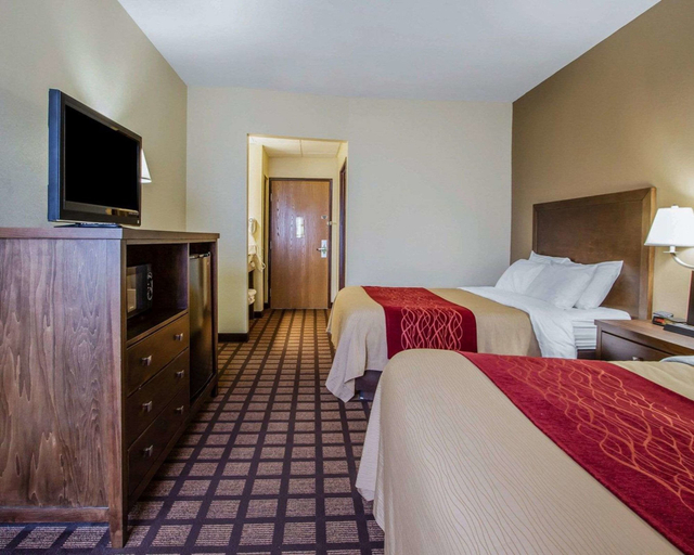 Bedroom 3, Quality Inn Perryville I-55, Perry