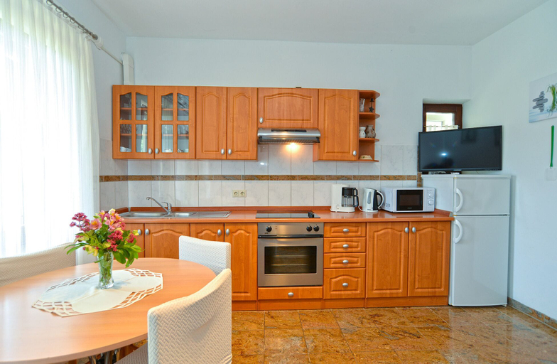 Others 4, Apartment 336, Poreč