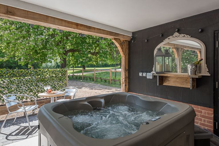 Bathroom 4, Geoff's Rest, Pond Hall Farm, Hadleigh, Suffolk