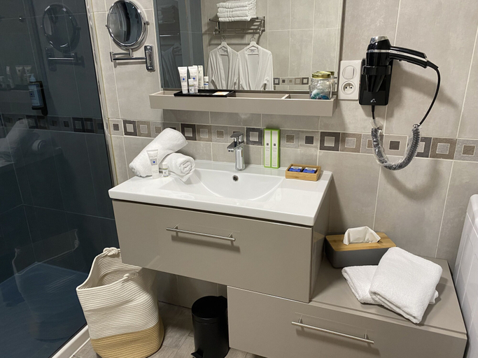 Bathroom 5, Le domaine des Petits Princes, Var