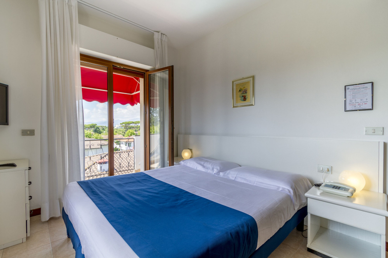 Bedroom 3, Hotel Tarabella, Lucca
