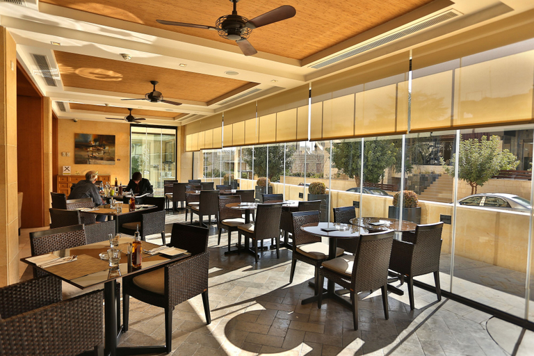 Food & Drinks 5, ALQasr Metropole Hotel, Wadi Essier