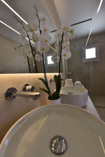 Bathroom 5, Margie Mykonos Hotel, South Aegean
