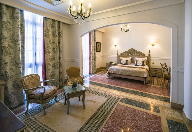 Bedroom 3, Majestic Hotel, Bab Bhar