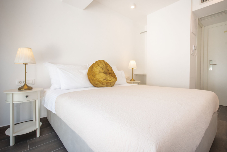 Bedroom 3, Samstag, Split