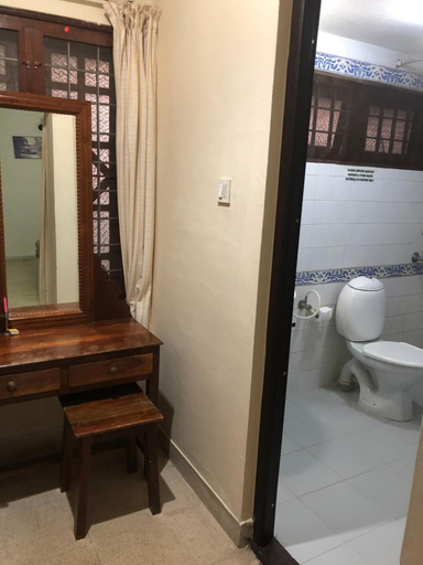 Bathroom 3, Ayuryogashram Heritage, Thrissur