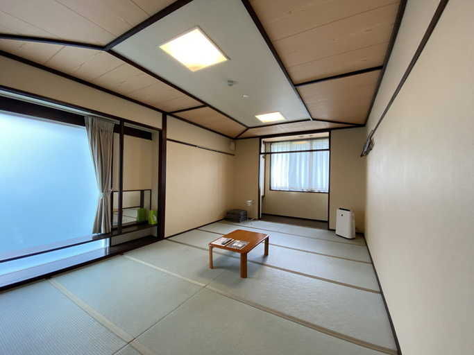 Others 5, Green Hills New Minami, Yamanakako