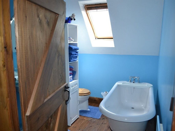 Bathroom 4, Woodview Bed & Breakfast, Essex