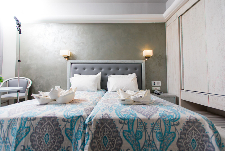 Bedroom 3, Anita Beach Hotel - Adults Only, Crete