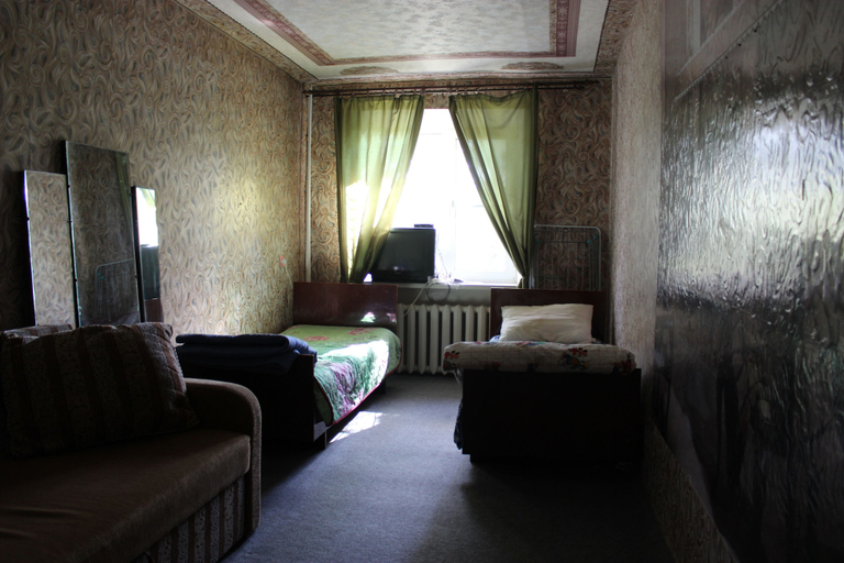 Bedroom 3, Comfort Room, Krasnyy Sulin