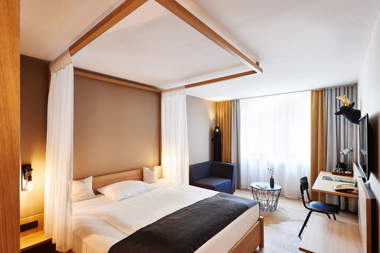 Bedroom 3, Hotel Zugbruecke Grenzau, Westerwaldkreis