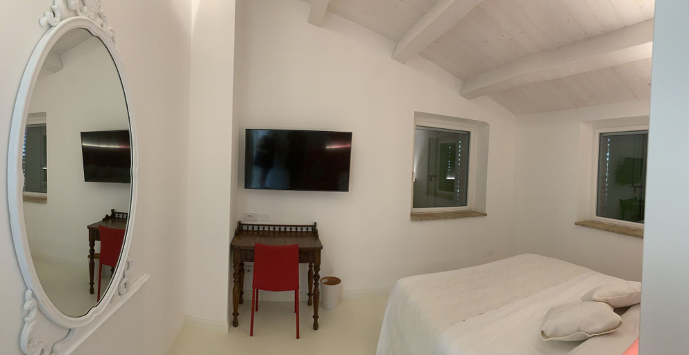 Bedroom 2, Frantoio L'Olinda, Ancona