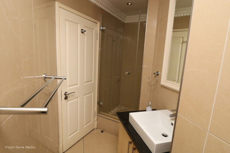 Bathroom 4, 1 Bedroom Luxury Apartment, eThekwini