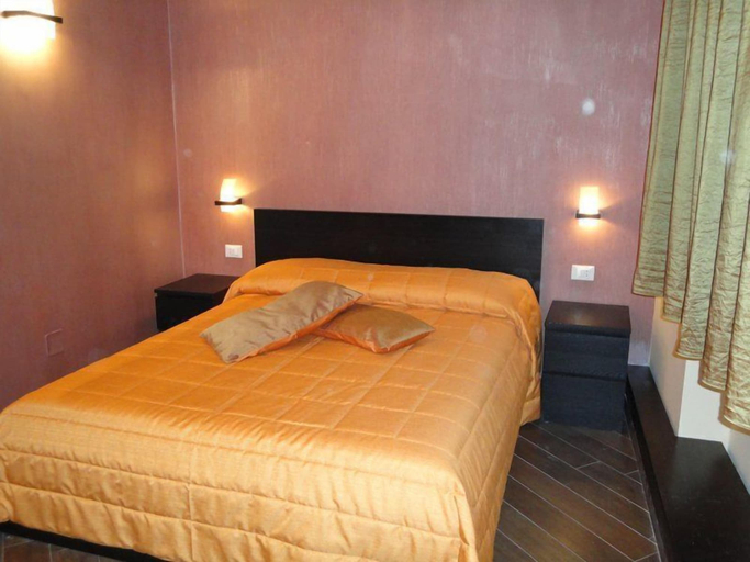 Bedroom 4, B&B Il Campanile, Napoli