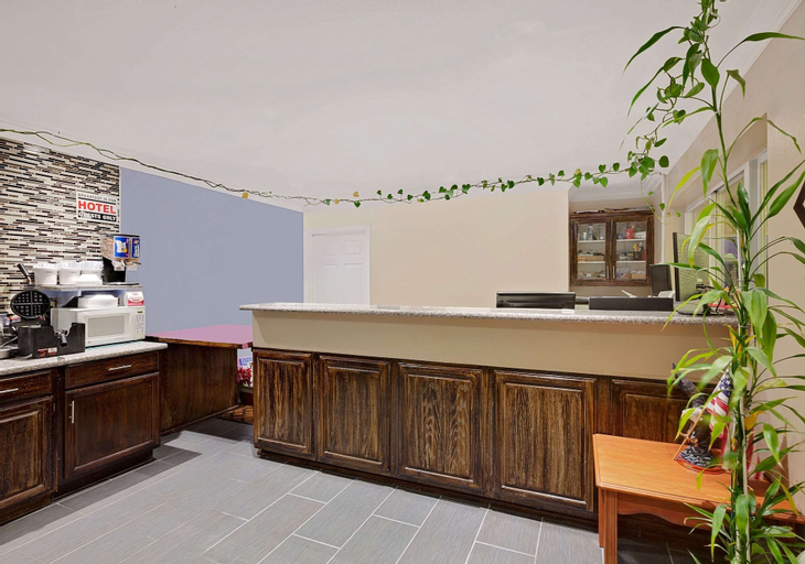 Public Area 2, Super 8 by Wyndham Siloam Springs, Benton