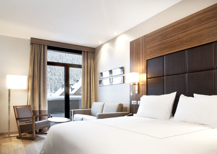 Bedroom 3, Hotel AC Baqueira Ski Resort, Autograph Collection, Lleida