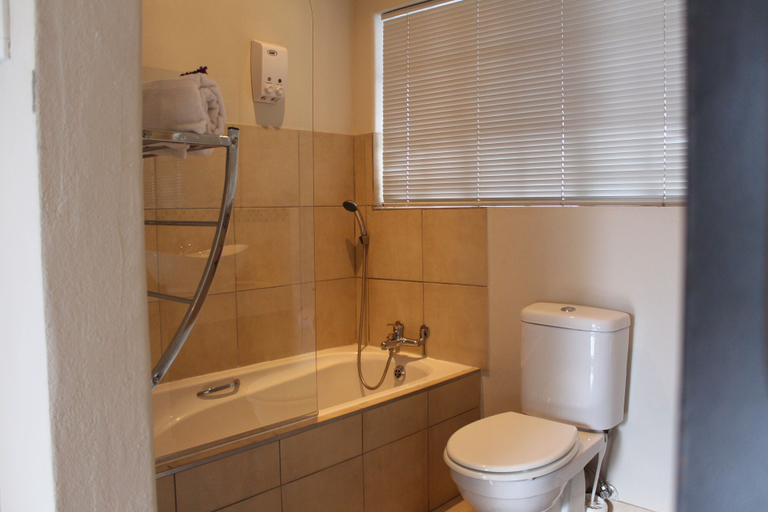Bathroom 3, 3Liebeloft Guest House, Ekurhuleni
