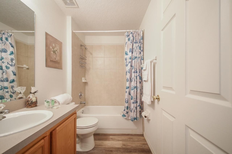 Bathroom 4, Four Bedroom Pool Home - 143 FL - Vusa, Polk