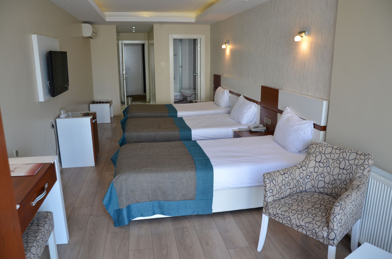 Bedroom 3, Grand Ahos Hotel, Ereğli