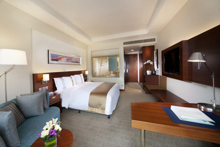 Bedroom 4, Holiday Inn SHANGHAI PUDONG KANGQIAO by IHG, Shanghai
