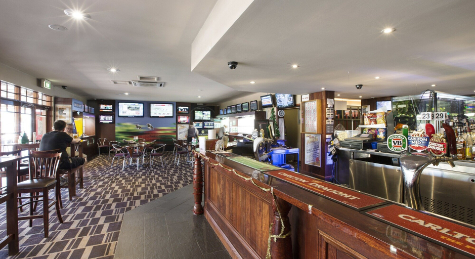 Food & Drinks 5, Boomerang Hotel, Albury