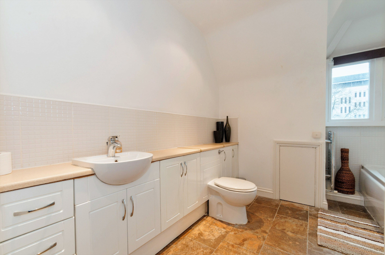 Bathroom 3, Tokyo Apartments, Leeds