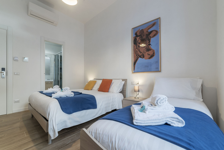 Bedroom 4, Roman Station House, Rome